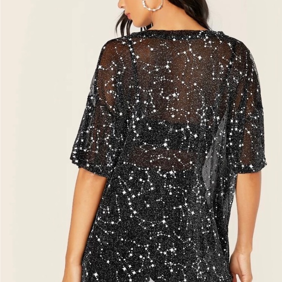 Oversized mesh star print top. Eras, Midnights, Swifties - Picture 2 of 7